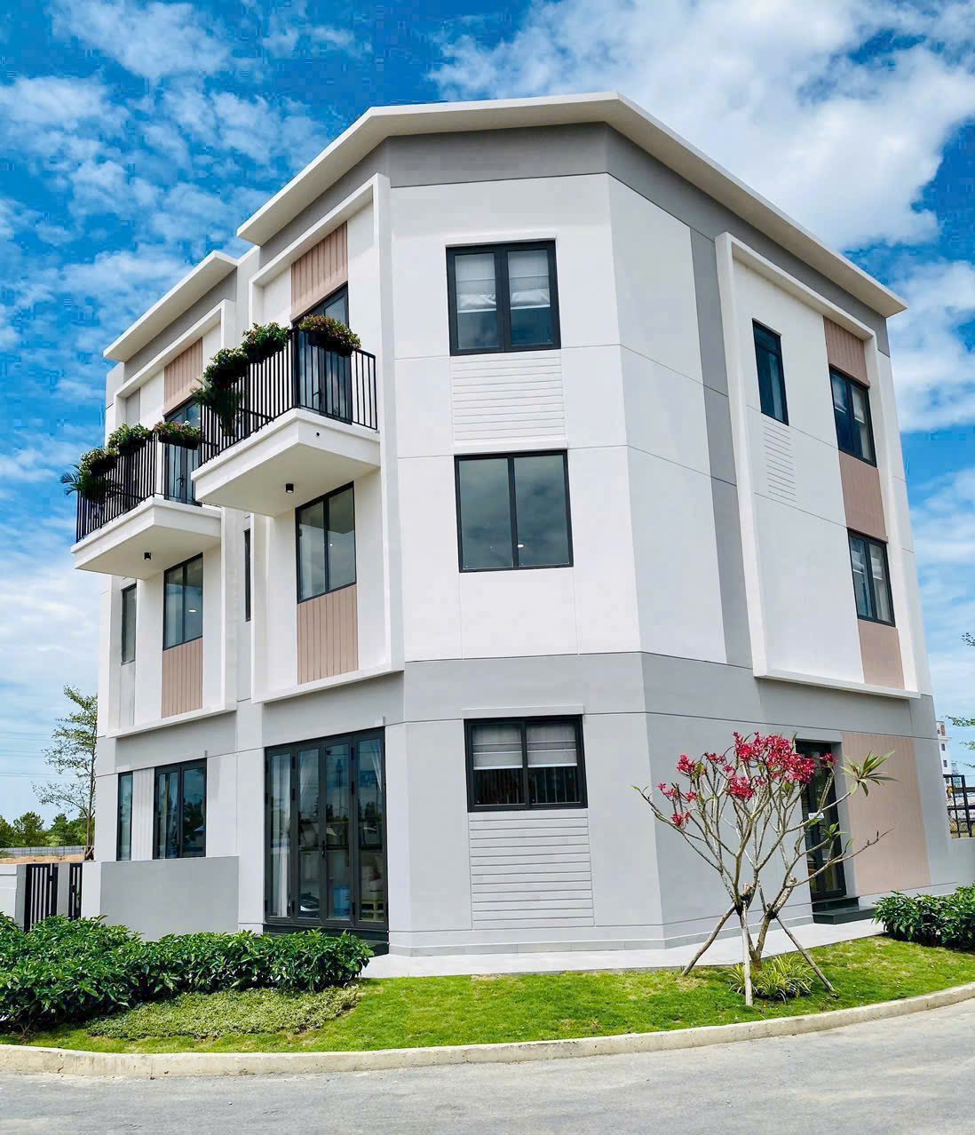 Nhà Ở Xã Hội Liền Thổ – Chuẩn Singapore Ngay Tp.Mới - Ảnh chính